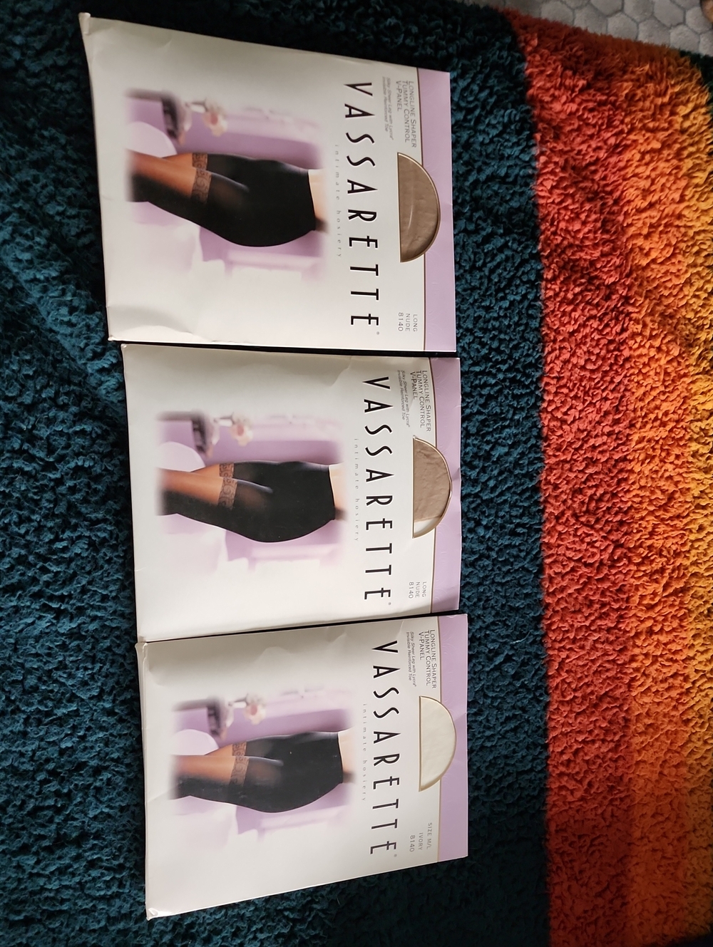 Vassarette Hosiery (3-Pack)